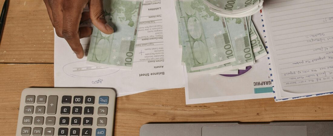 Guia completo de finanças para autônomos: como organizar, guardar e crescer